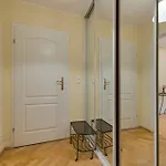Ogrodowa By Renters Διαμέρισμα *