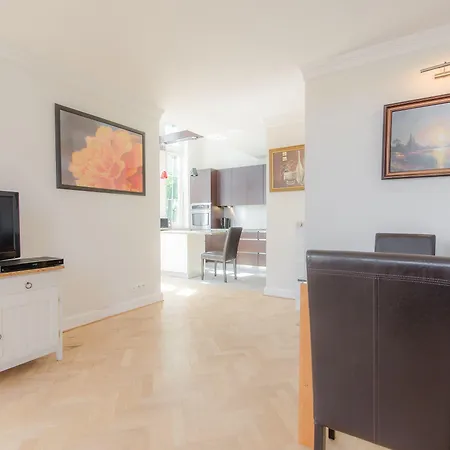 Ogrodowa By Renters *