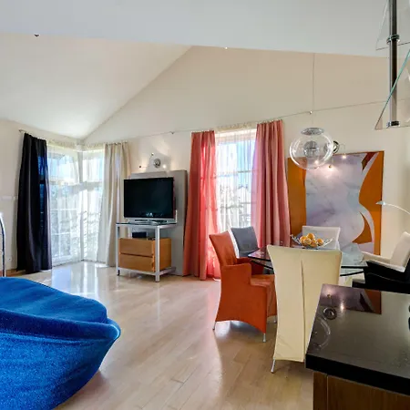Ogrodowa By Renters